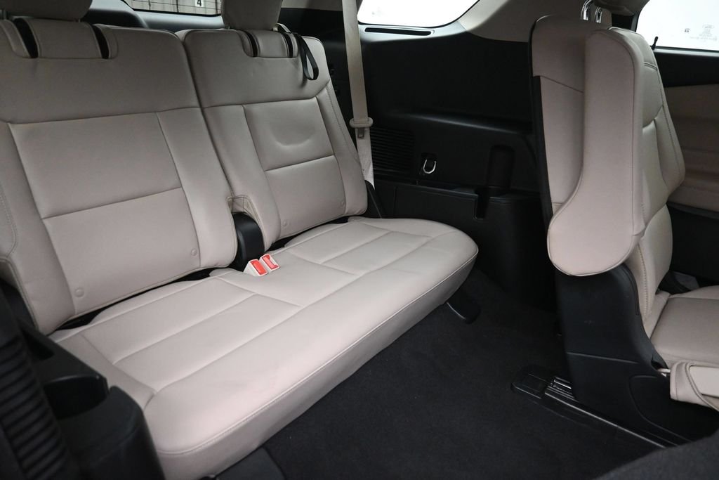 Used 2023 Gray Ford XLT image 11