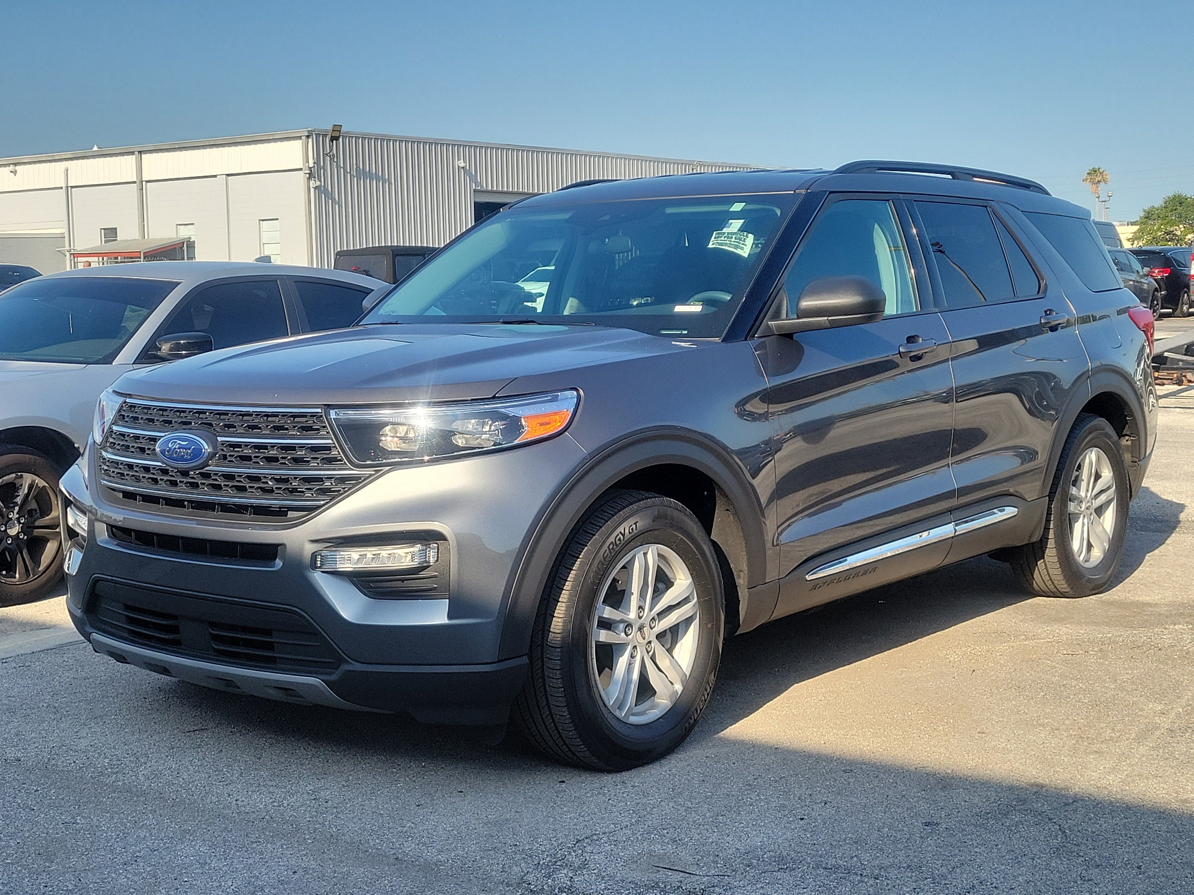 Used 2024  Ford XLT image 3
