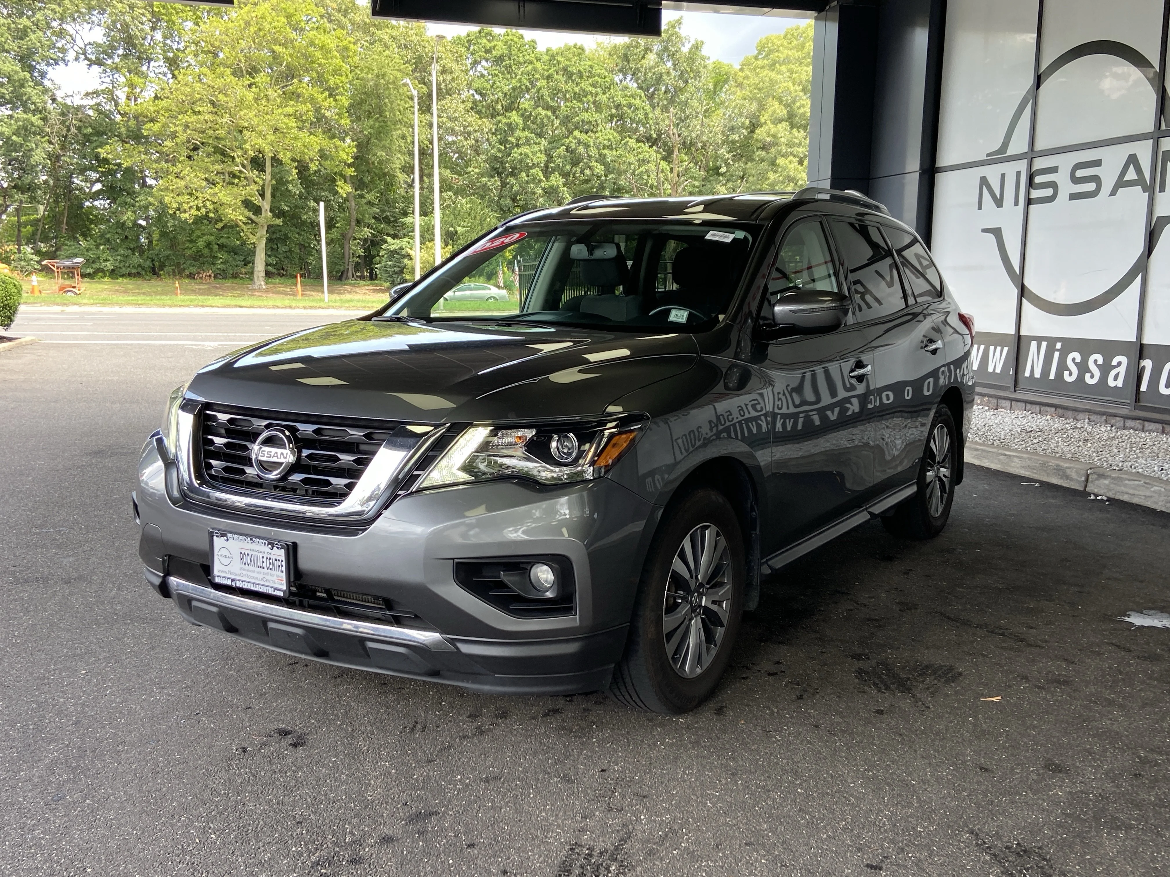 2025 Nissan Pathfinder SL - Photo 8