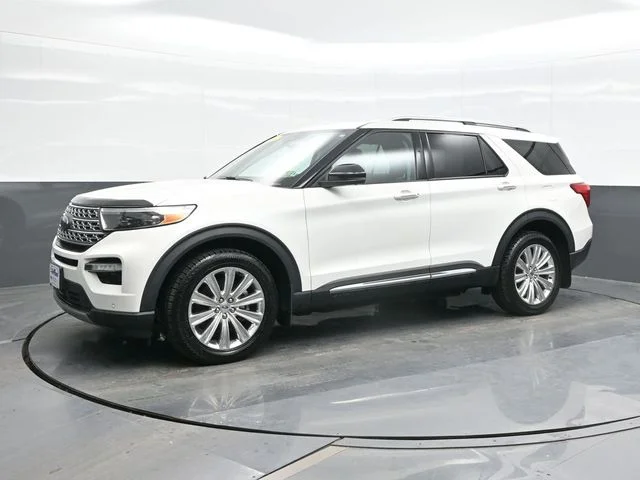 Used 2021 White Ford Limited image 5