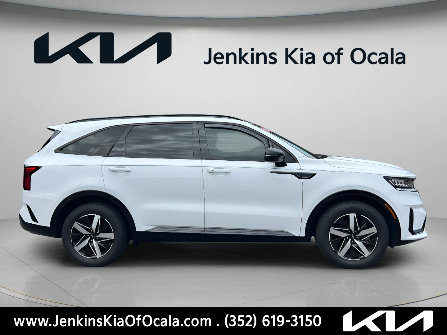 Used 2023 Glacial White Pearl Kia EX image 2