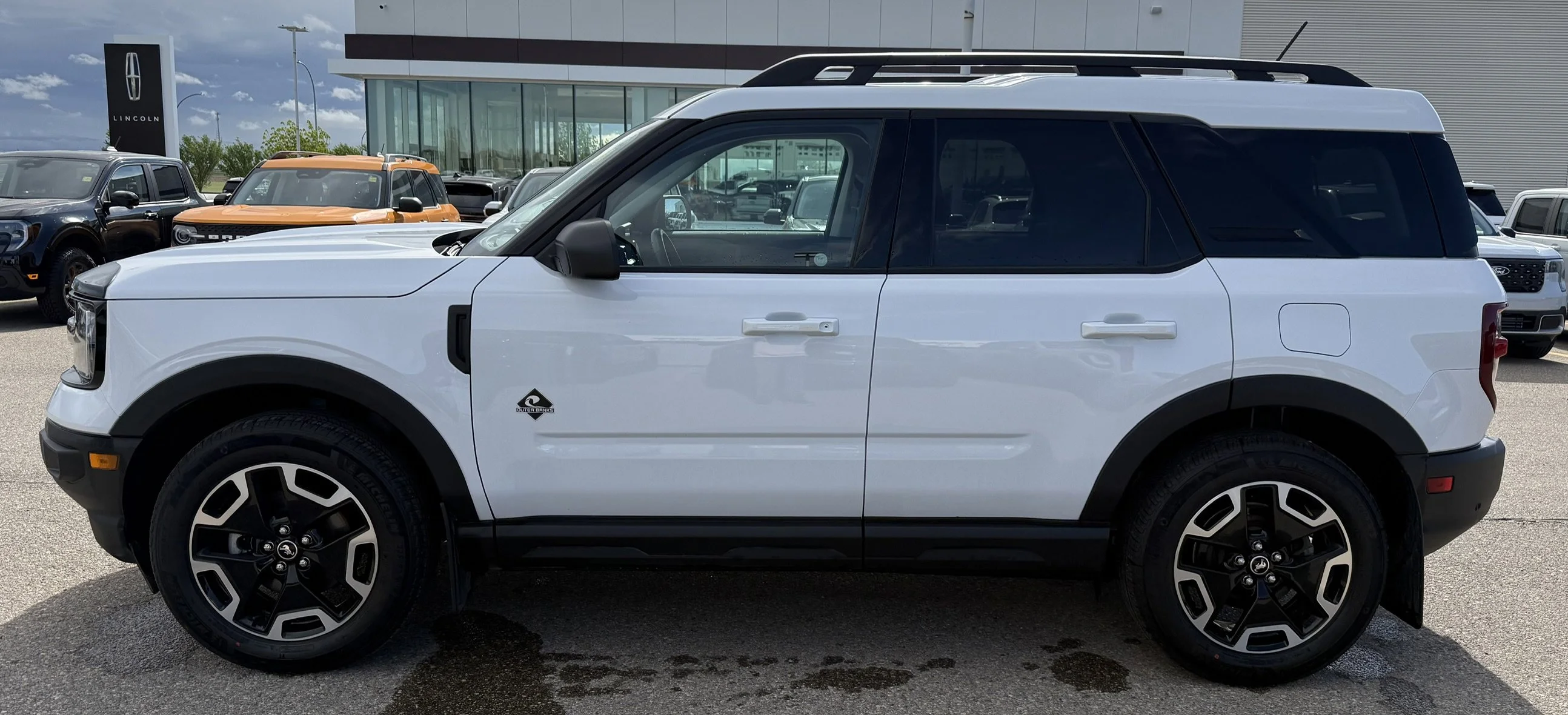 Used 2023 White Ford OUTER BANKS **New Arrival** image 2