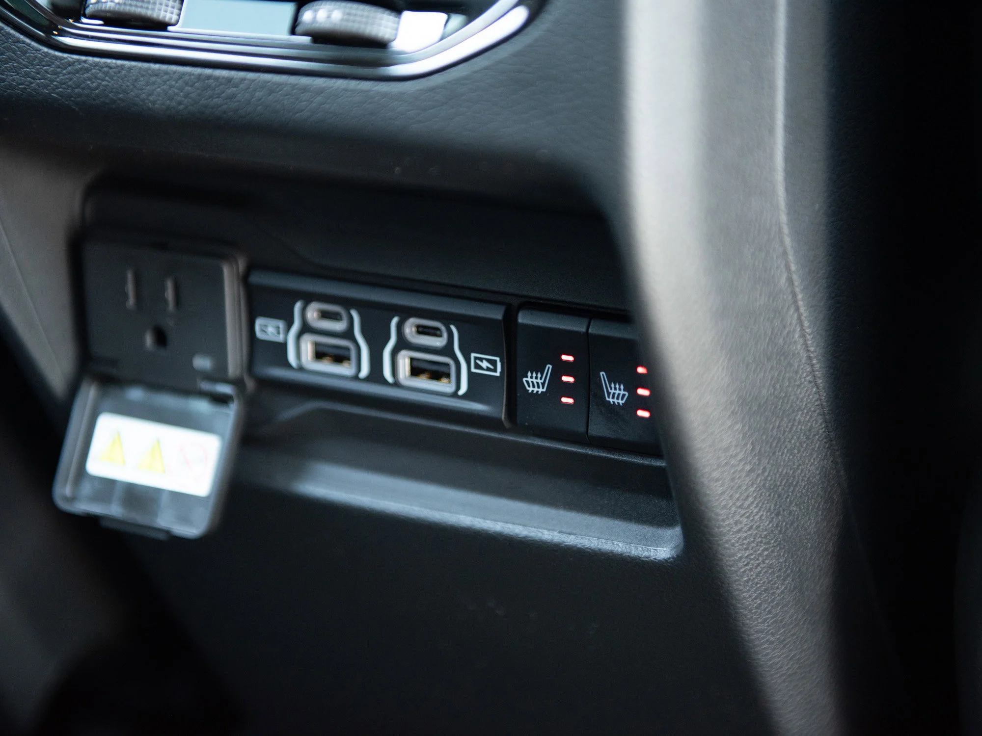 New 2025 Grey Jeep Limited* image 27