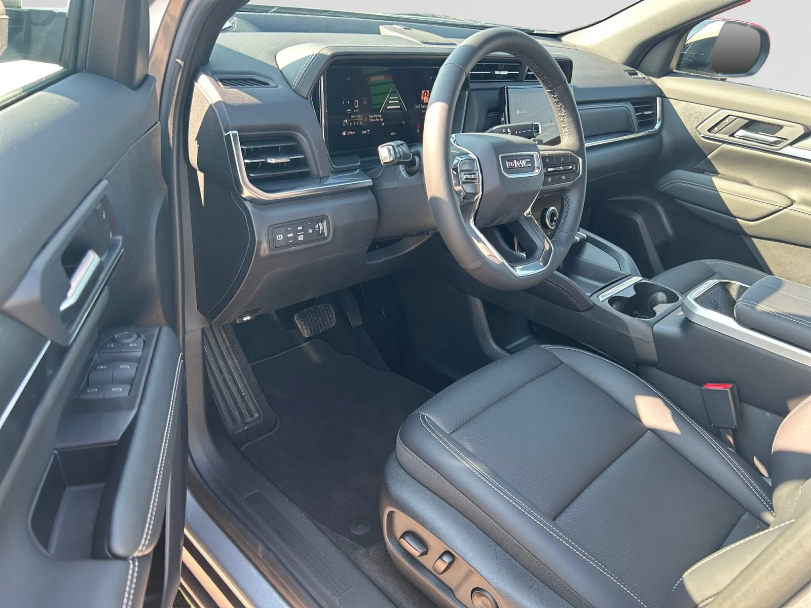 New 2027 Sterling Metallic GMC AWD Elevation image 12