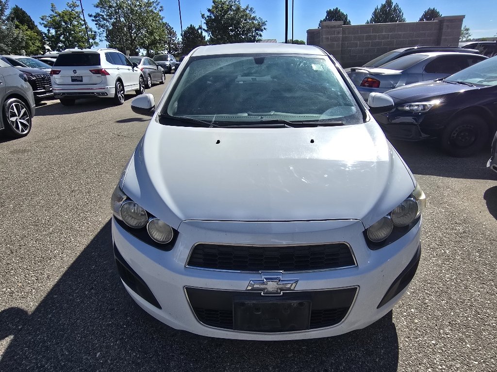Used 2014 Summit White Chevrolet LT image 9