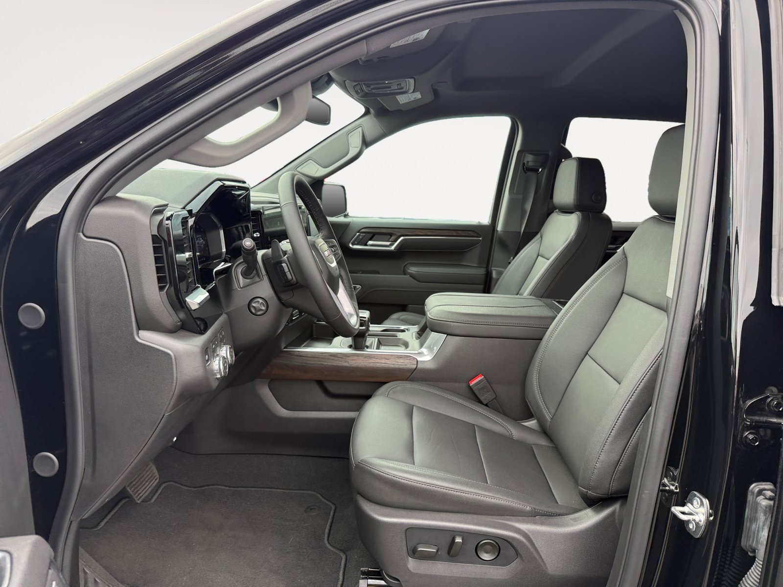 New 2026 Onyx Black GMC SLT image 10