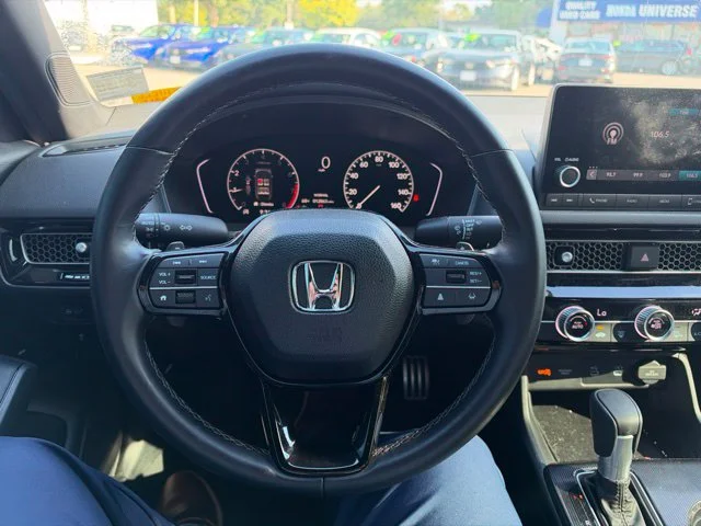 Used 2025 Platinum White Pearl Honda Sport image 14