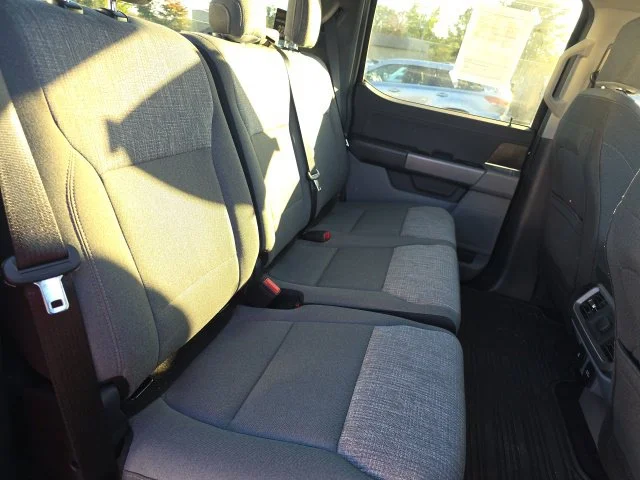 Used 2021 Black Metallic Ford XLT image 11