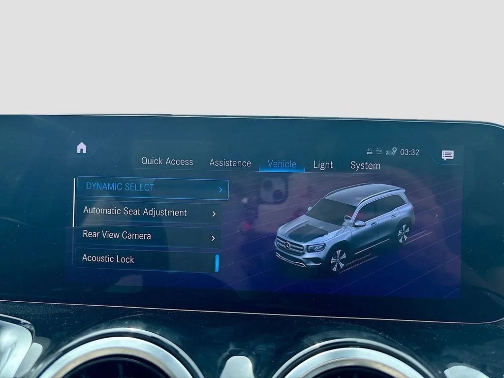 Used 2023 Blue Mercedes-Benz GLB 250 image 34