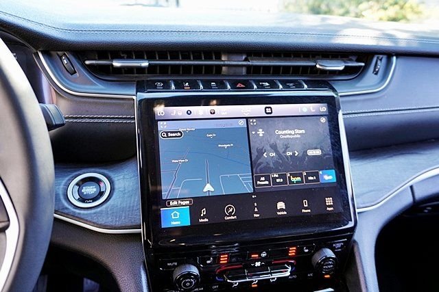 Used 2023 Black Jeep Limited image 23