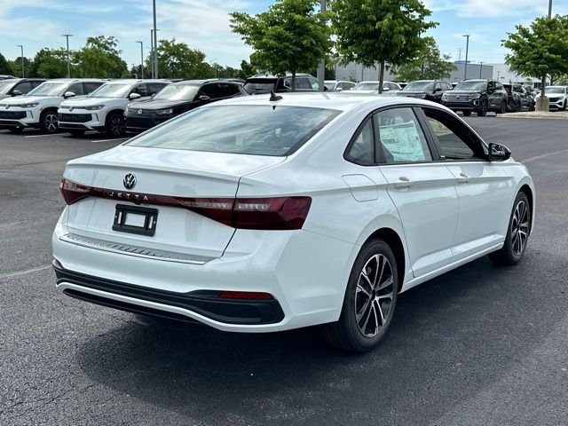 New 2026 Pure White Volkswagen 1.5T Sport image 4