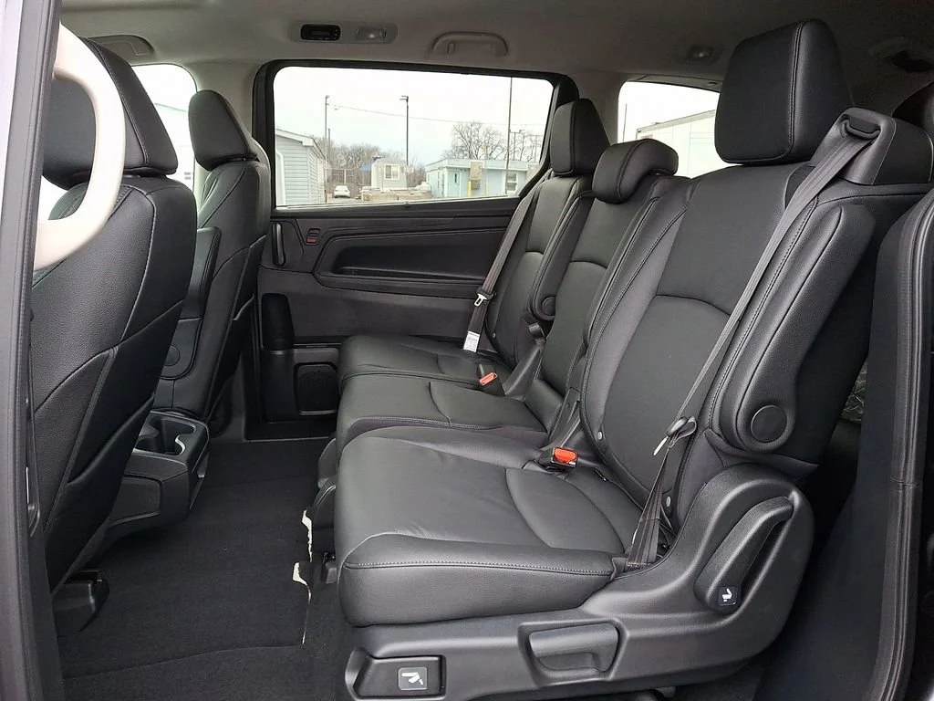 2026 Honda Odyssey EX-L - Photo 6