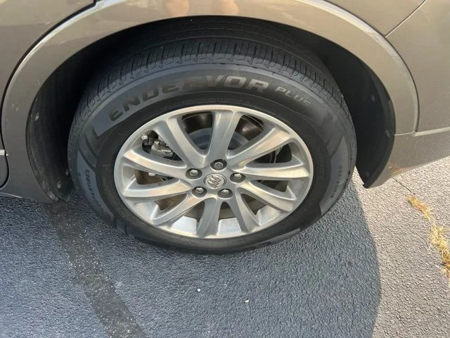 Used 2019 Brown Buick Essence image 13