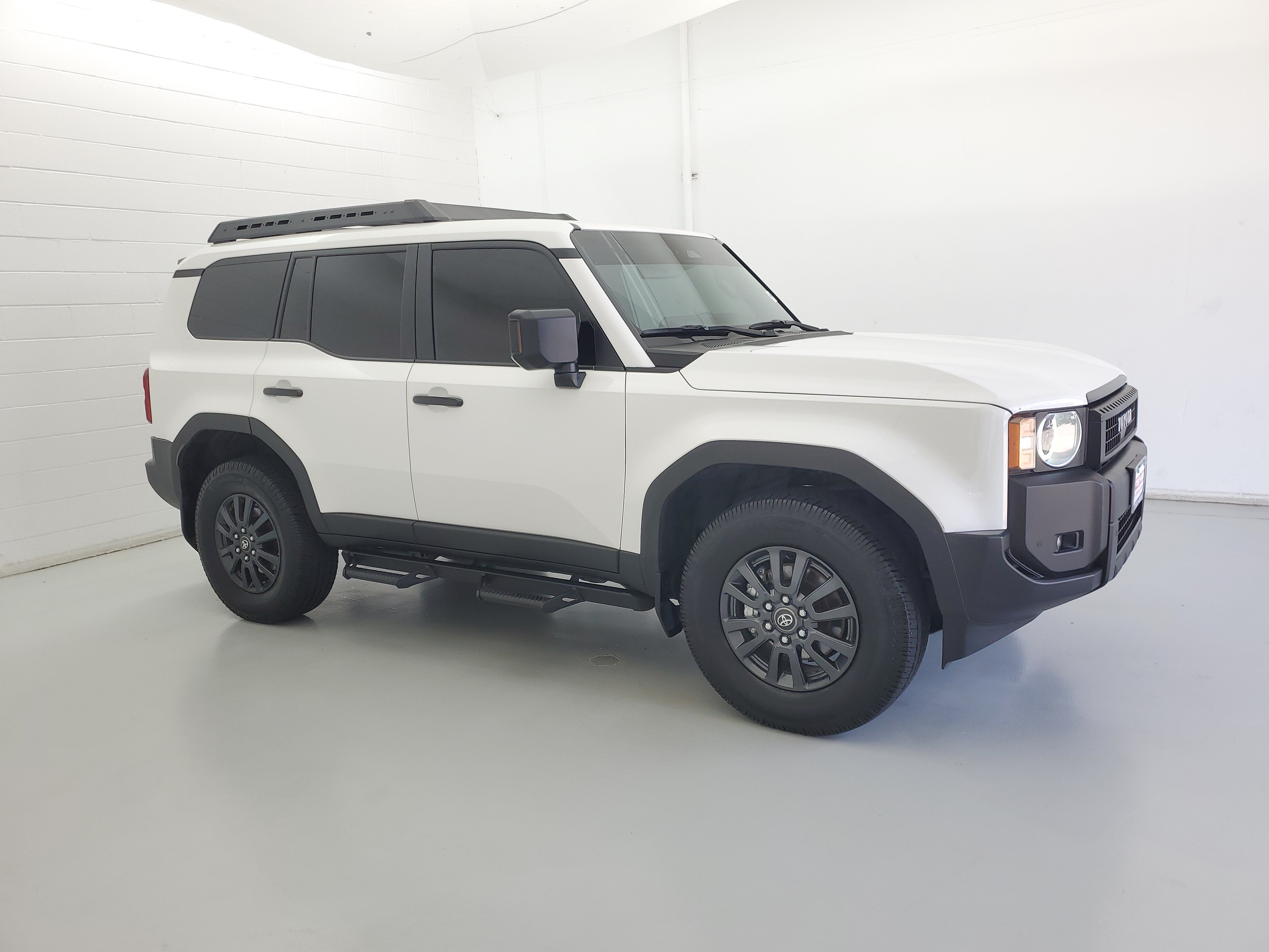 Used 2024 Ice Cap Toyota 1958 image 4