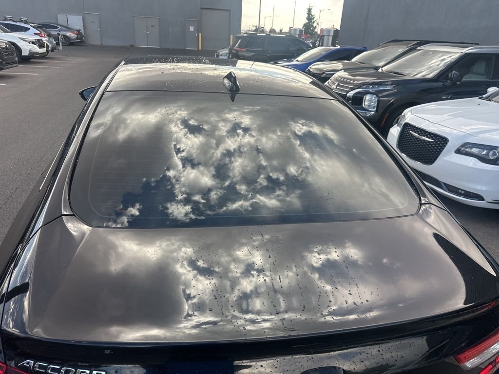 Used 2019 Black Honda EX-L image 11