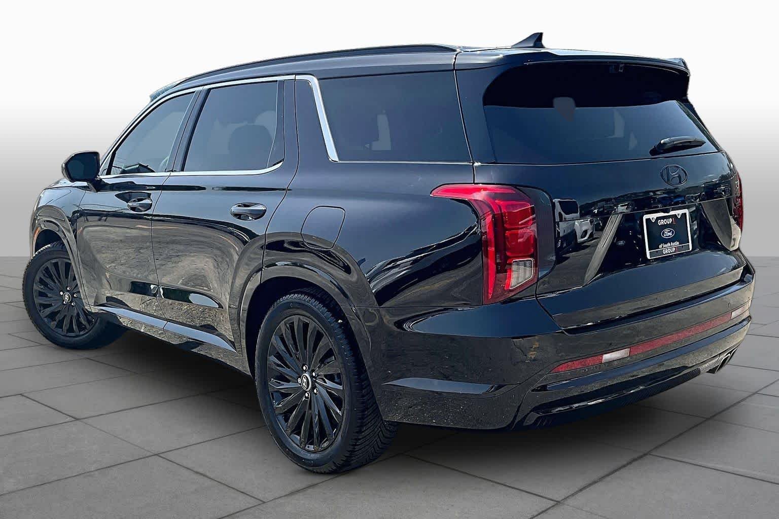 Certified Used 2025 Abyss Black Pearl Hyundai Calligraphy Night Edition image 6