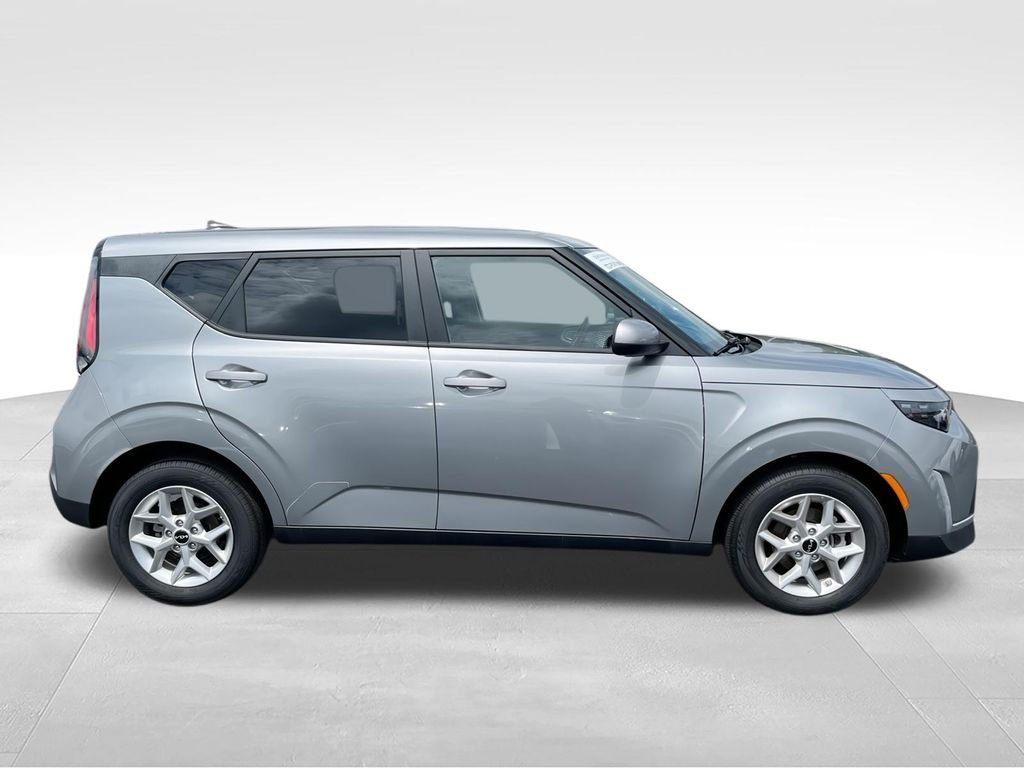 Used 2025 Gray Kia LX image 9