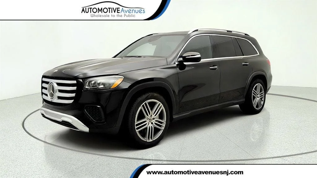 Used 2025 Obsidian Black Metallic Mercedes-Benz GLS 450 4MATIC® SUV w/ Trailer Hitch image 1