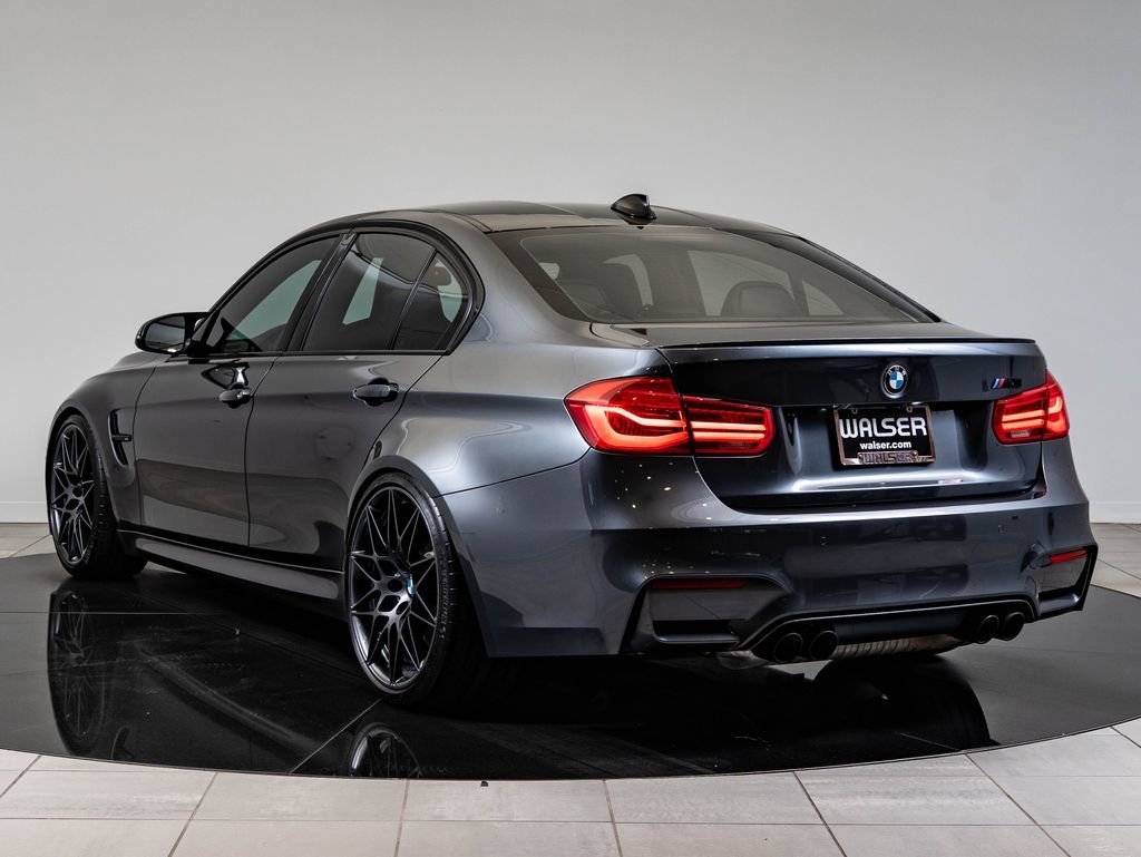 Used 2018 Mineral Gray Metallic BMW  image 6