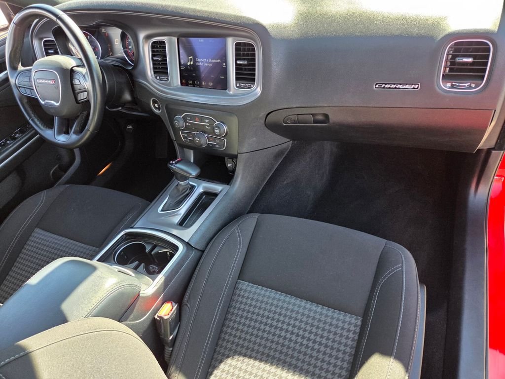 Used 2023 Red Dodge SXT image 20