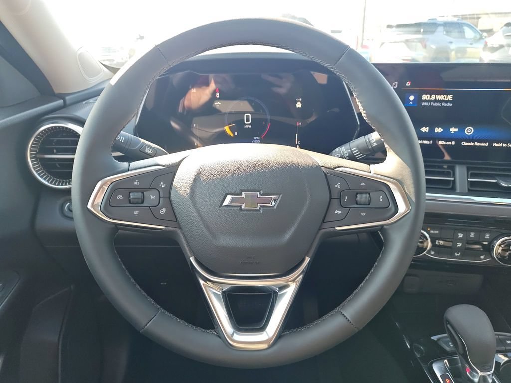 New 2026 Mosaic Black Metallic Chevrolet ACTIV image 17