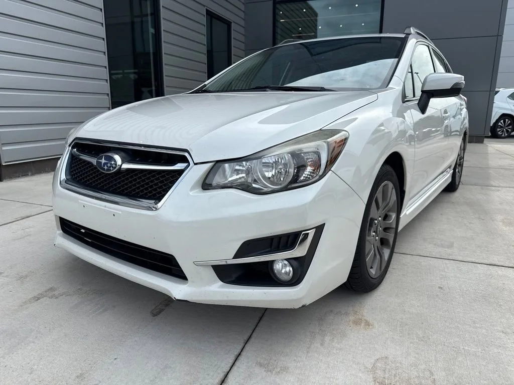 Used 2015 Crystal White Pearl Subaru 2.0i Sport Premium image 4
