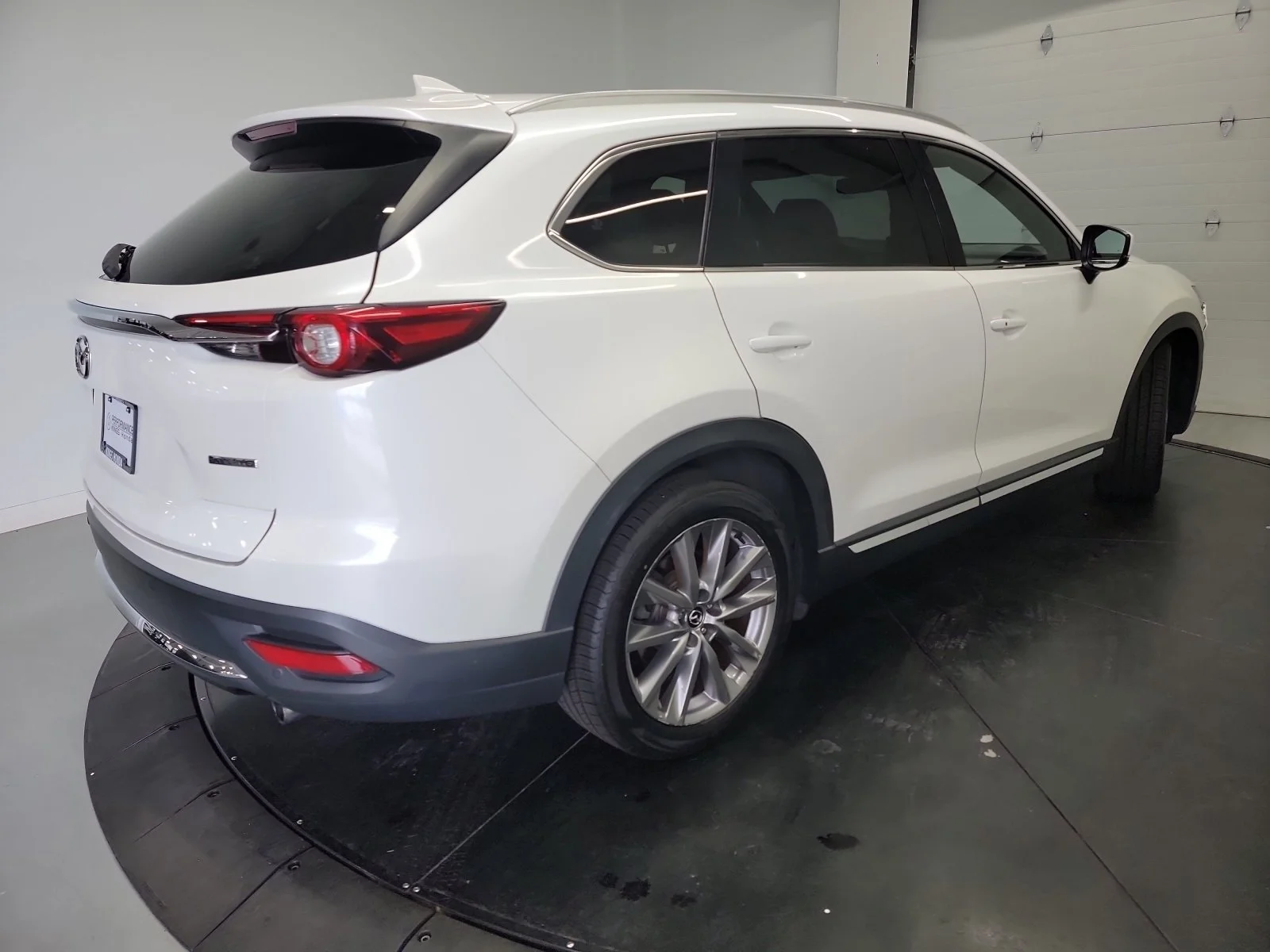 Used 2020 Snowflake White Pearl Mica Mazda Grand Touring image 8