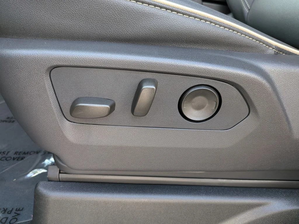 Used 2026 Summit White GMC Elevation image 14