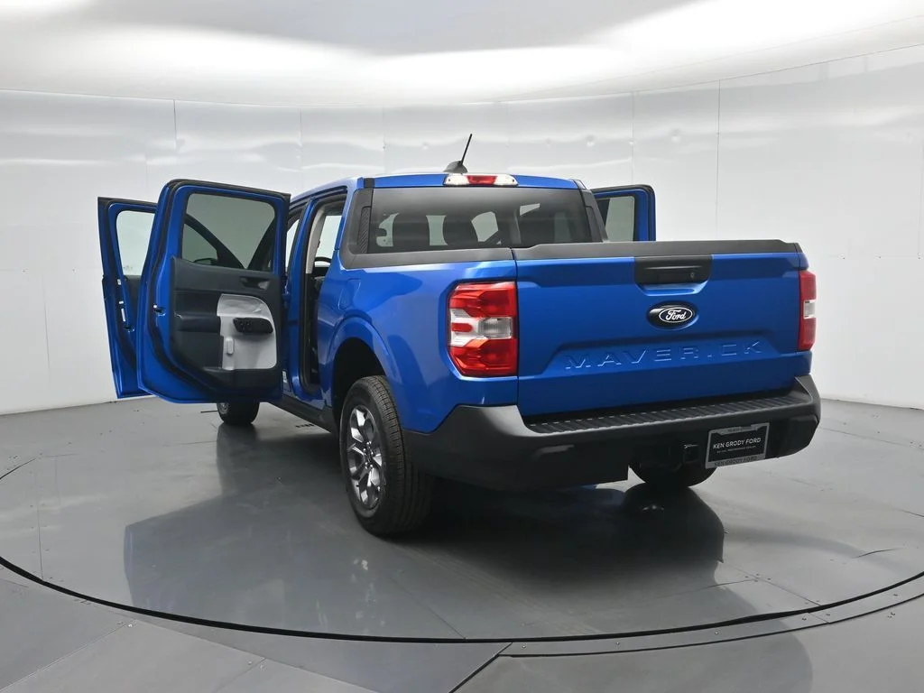 Certified Used 2026 Blue Ford XLT image 32