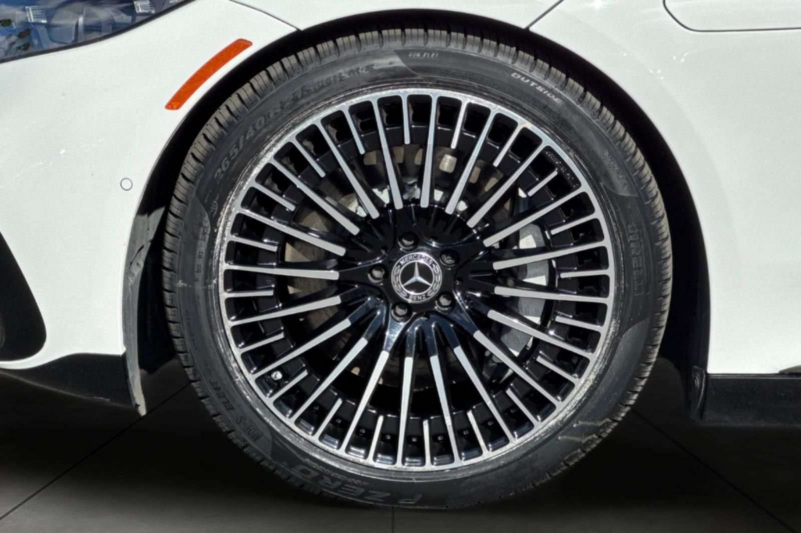 Certified Used 2024 White Mercedes-Benz 450 image 4