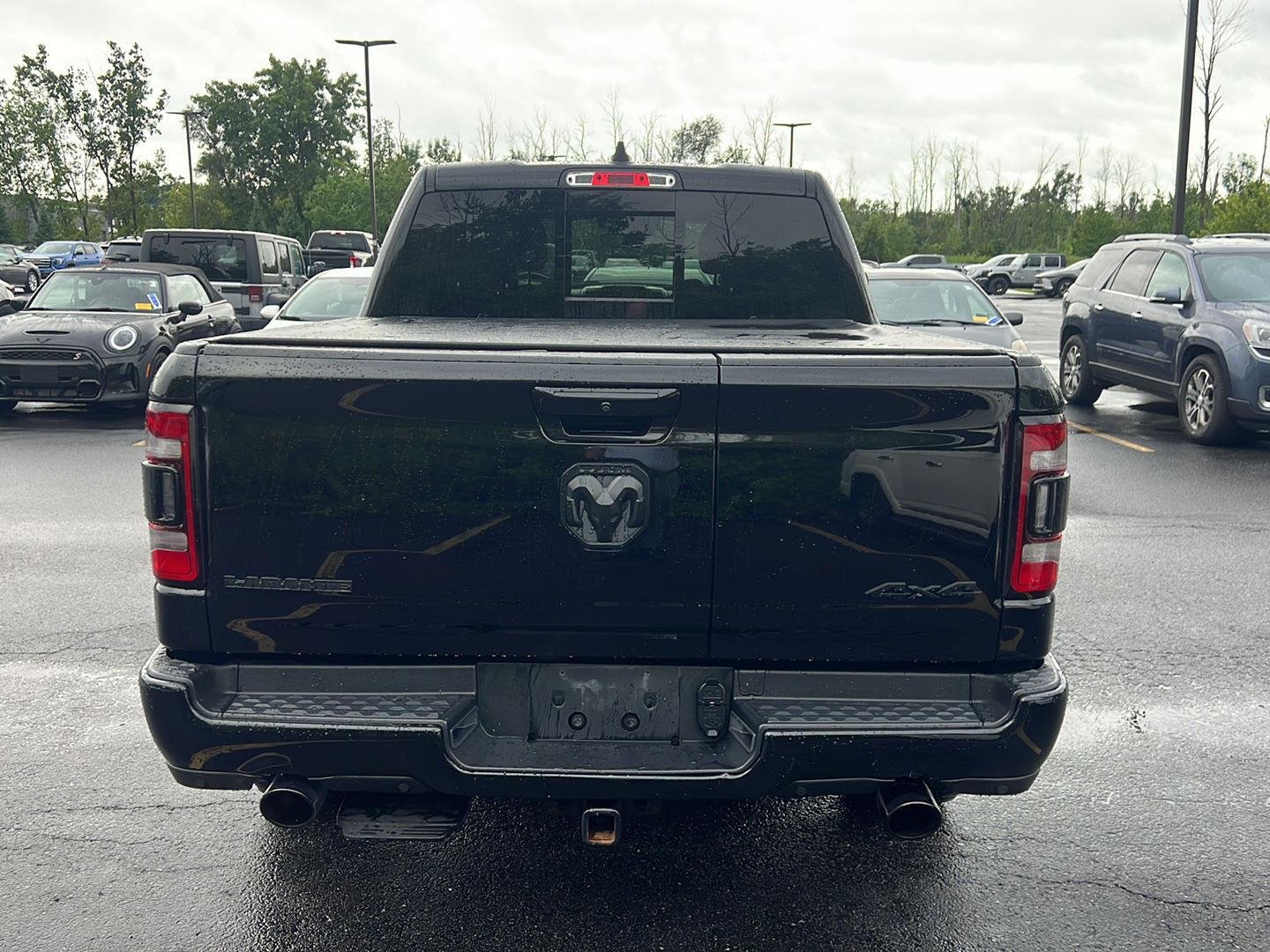 Used 2021 Diamond Black Crystal Pearlcoat Ram Laramie image 3
