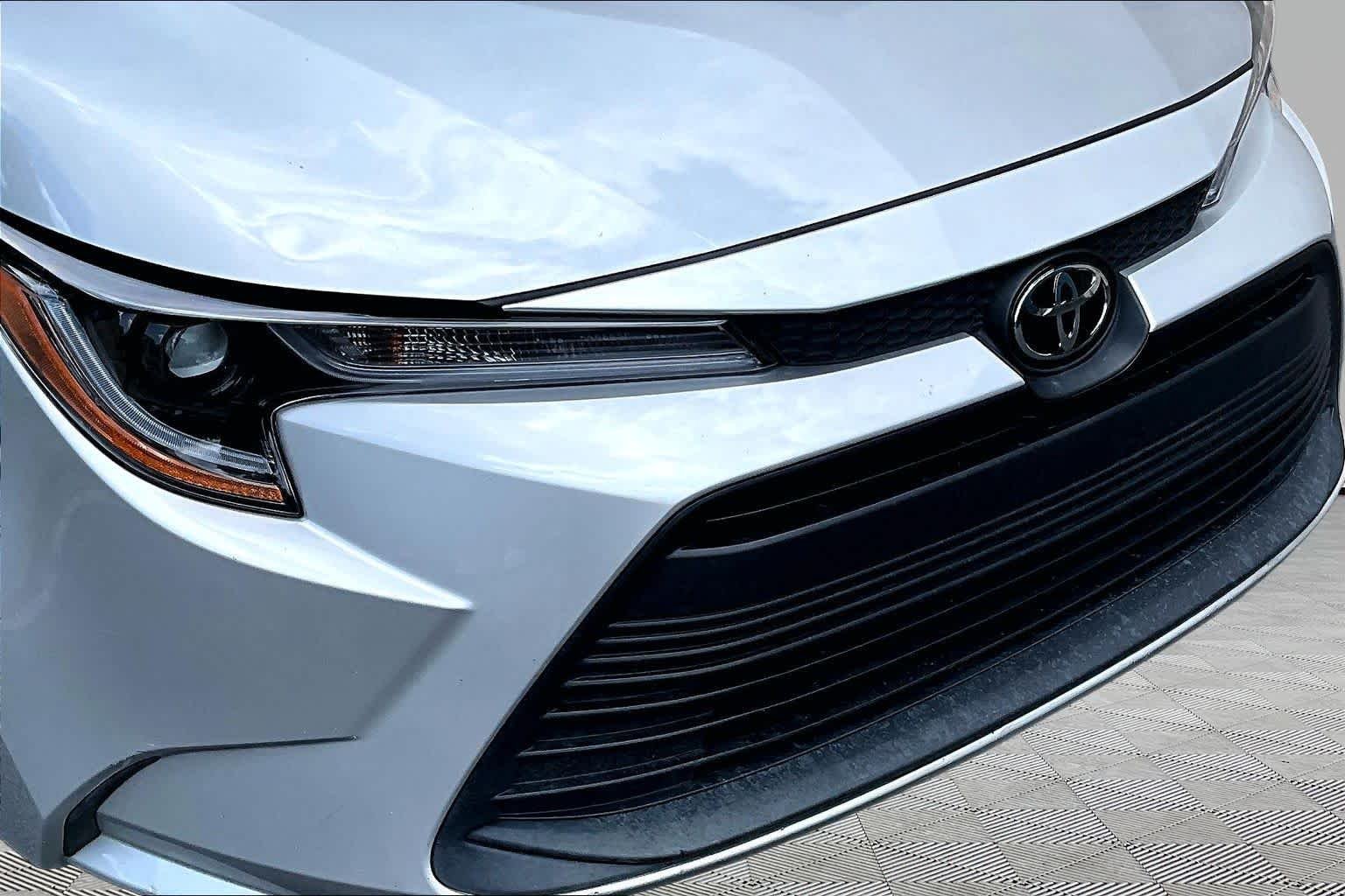 Used 2025 Classic Silver Metallic Toyota LE image 30