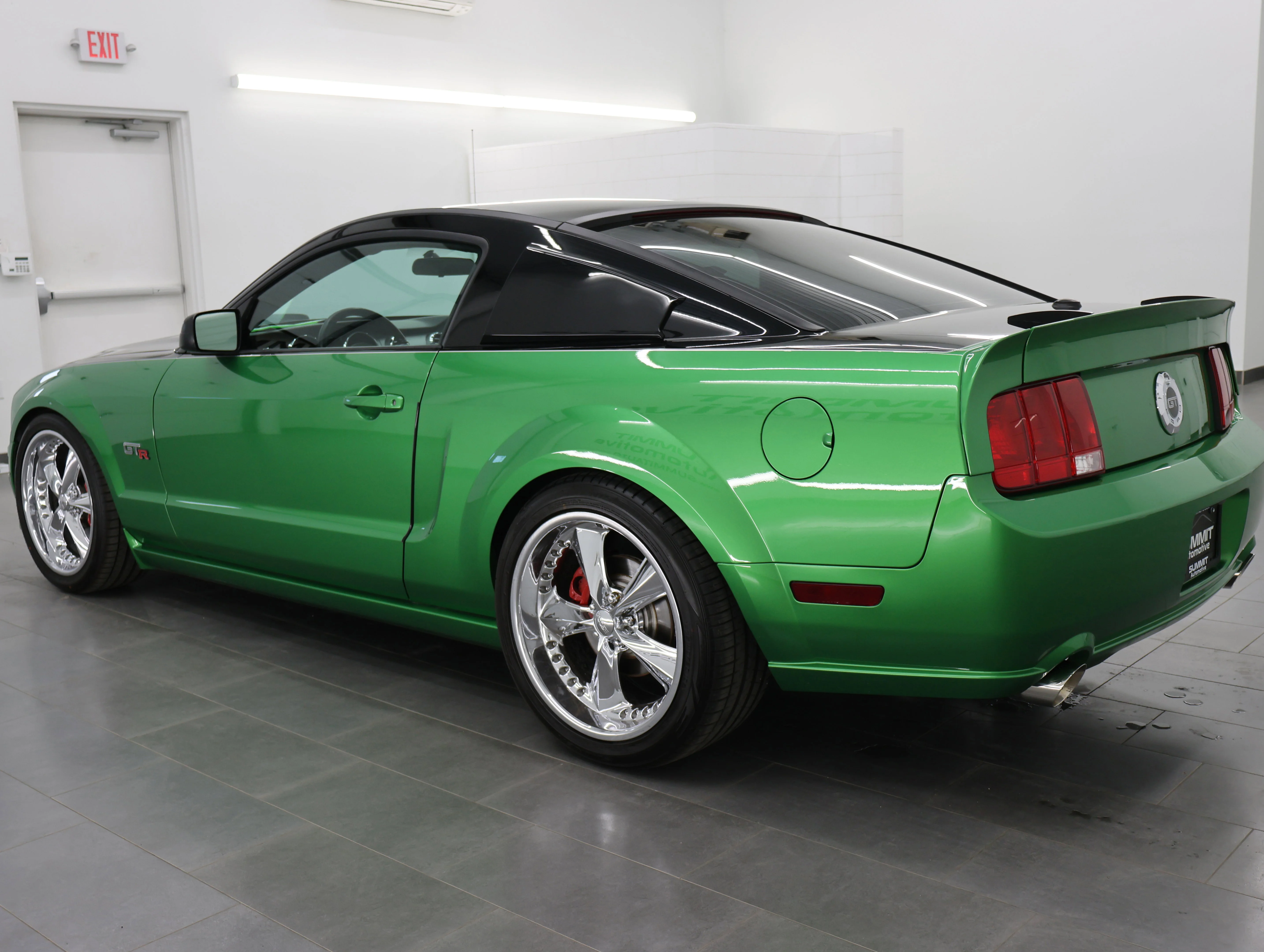 Used 2007 Green Ford GT Premium image 6