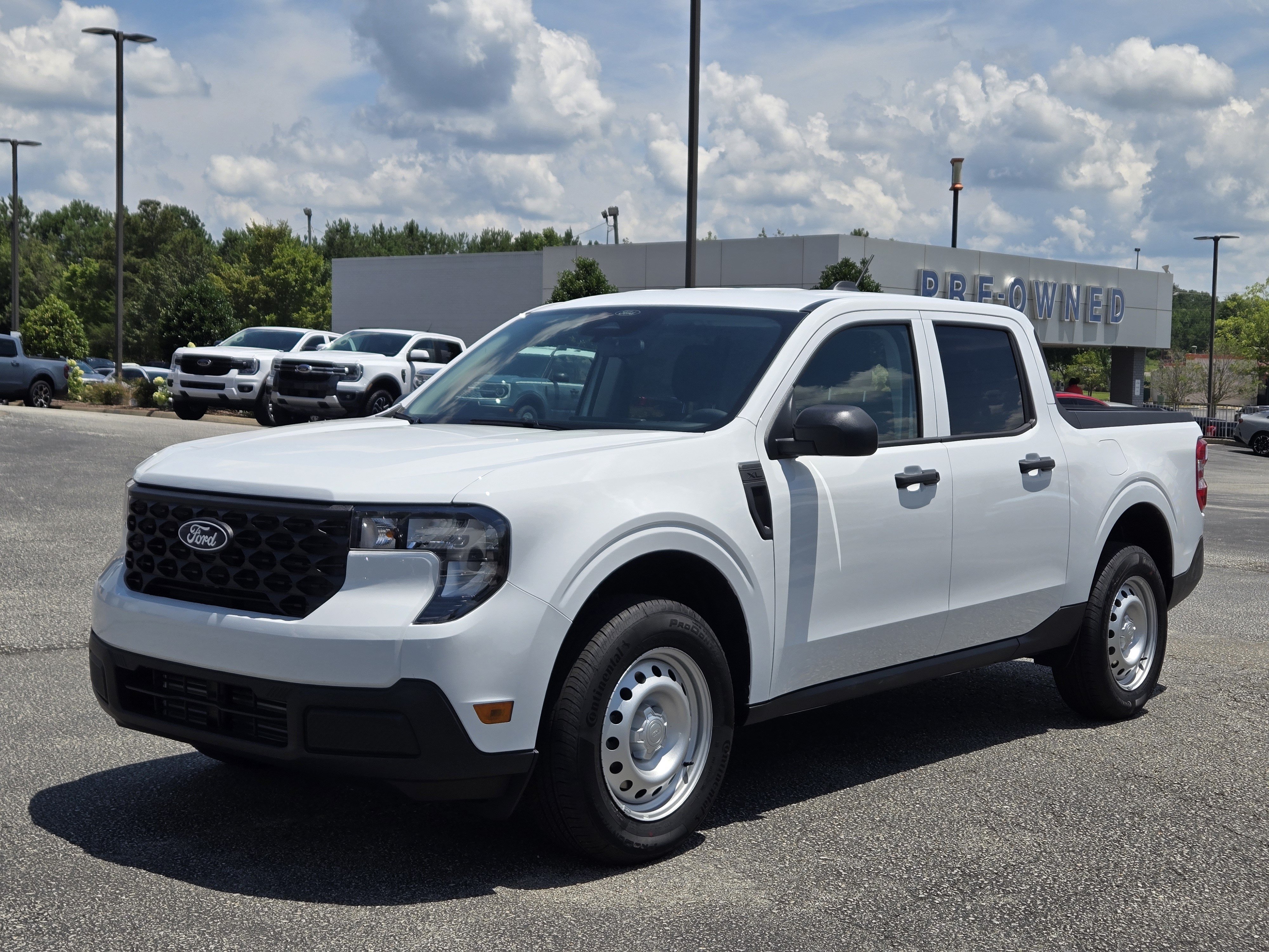 New 2026 Oxford White FORD XL image 2