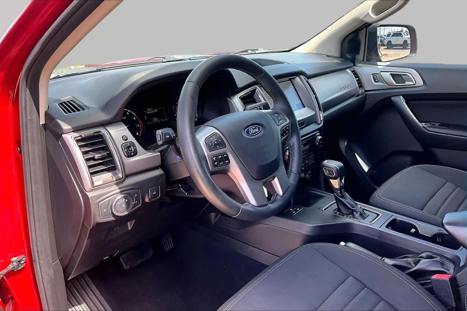 Used 2020 Rapid Red Metallic Tinted Clearcoat Ford XLT image 17