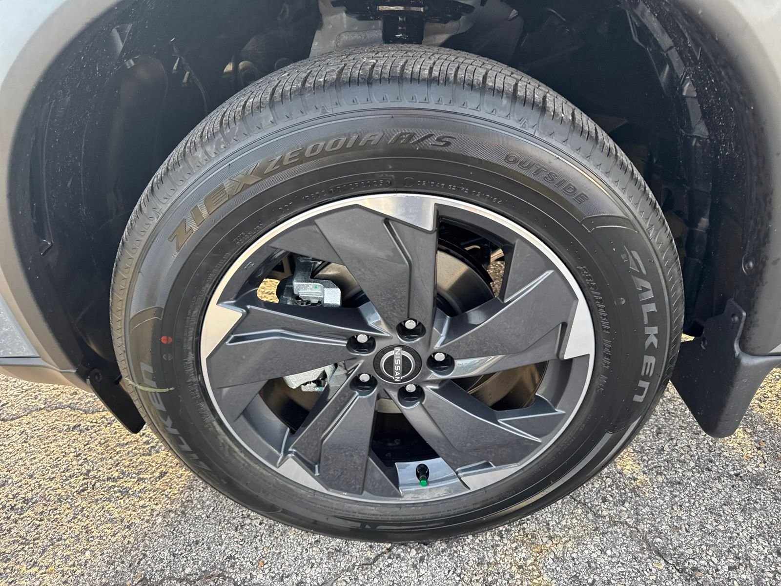 New 2026 Nissan Rogue SV 4D Sport Utility