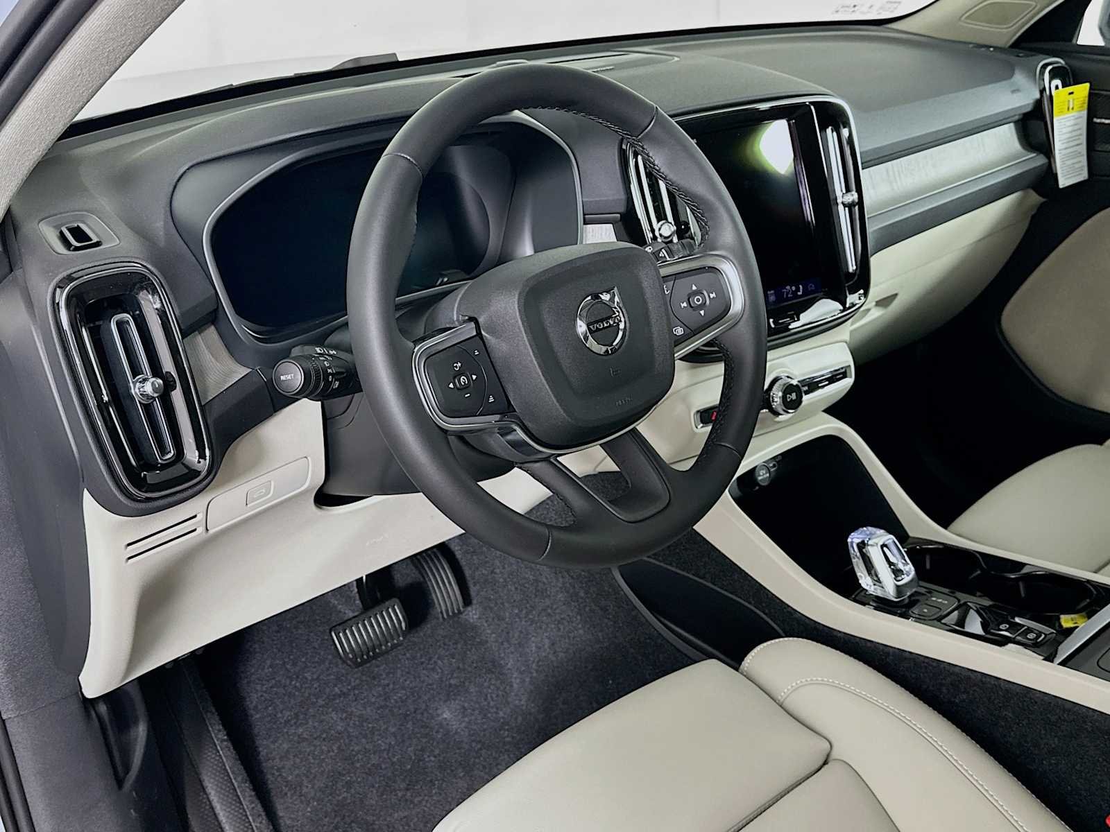 New 2026 Cloud Blue Volvo Ultra image 9