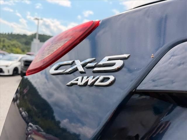 Used 2016 Blue Mazda Grand Touring image 23
