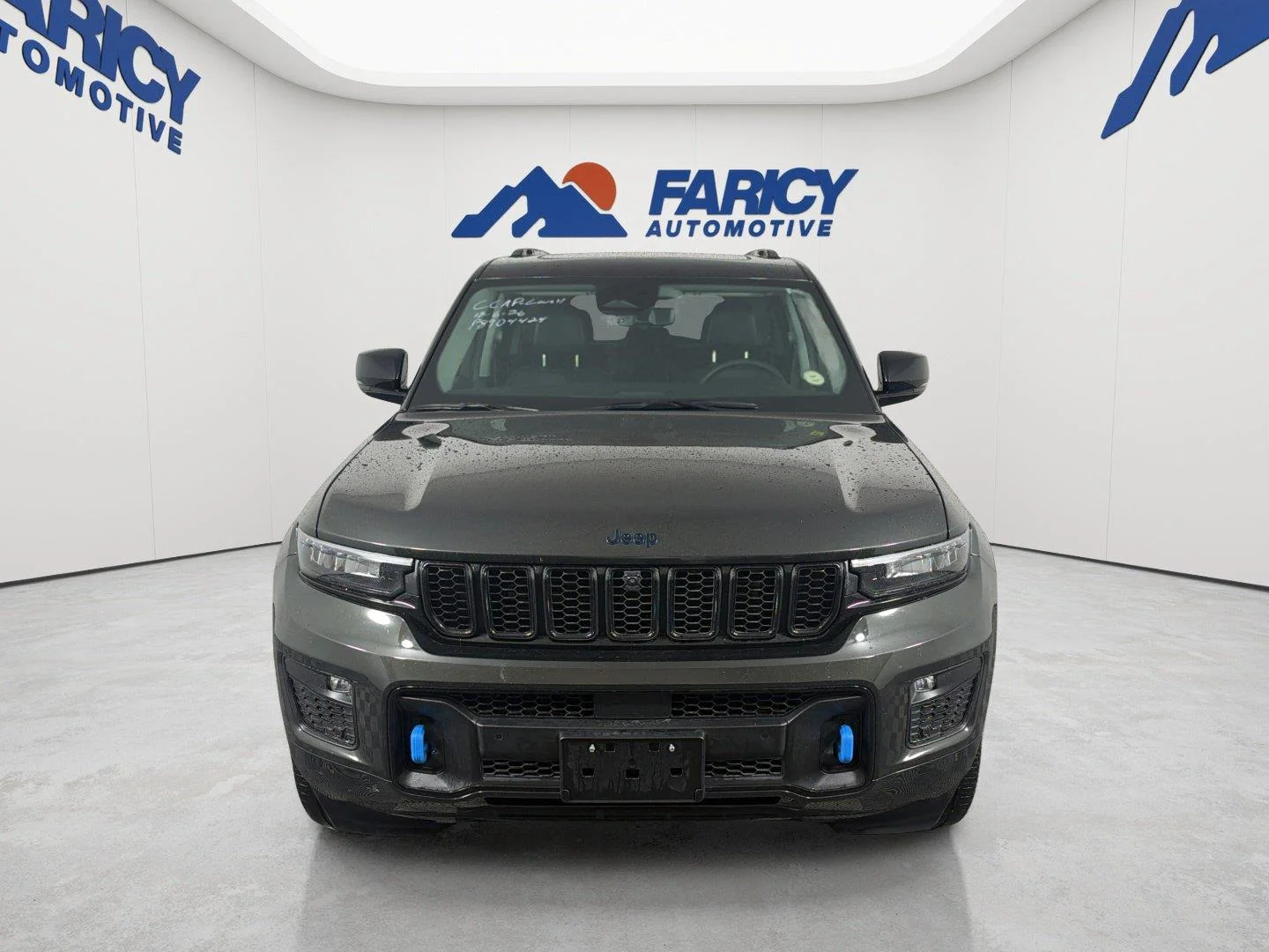 Used 2023 Rocky Mountain Pearlcoat Jeep 30th Anniversary image 2