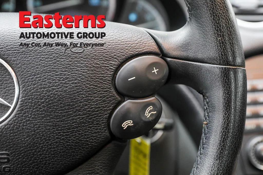 Used 2005 Black Mercedes-Benz SL 500 image 16