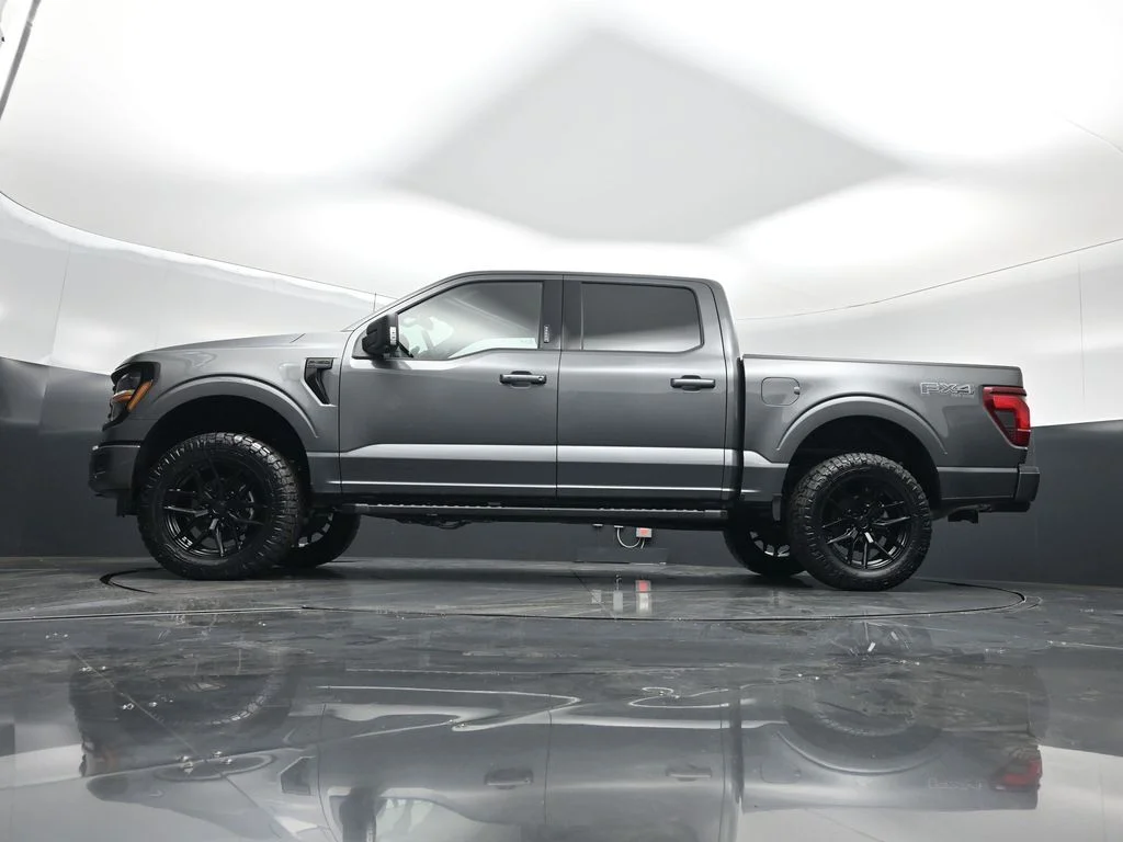 New 2026 Carbonized Gray Metallic Ford XLT image 48