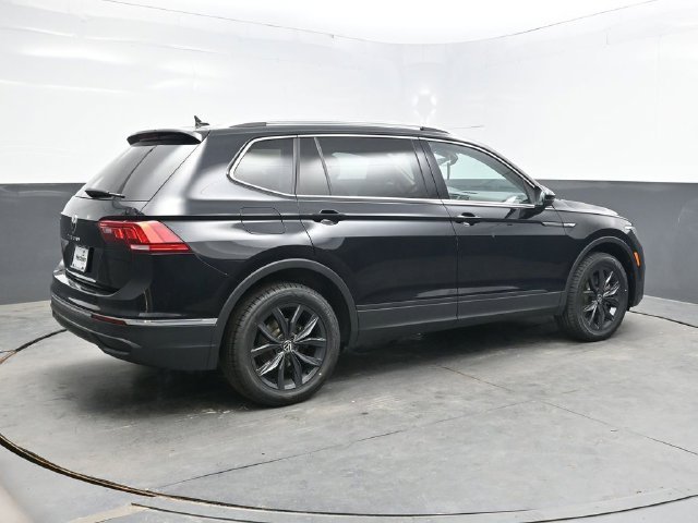 Used 2024 Black Volkswagen 2.0T SE image 8