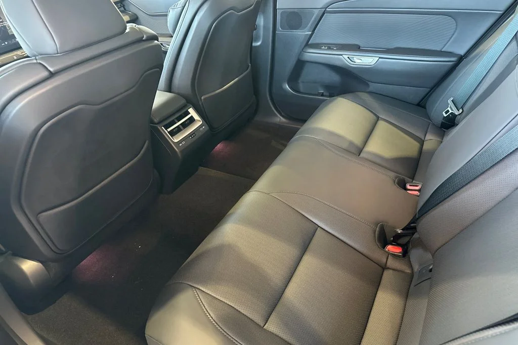 New 2026 Caviar Lexus ES 350e PREMIUM image 12