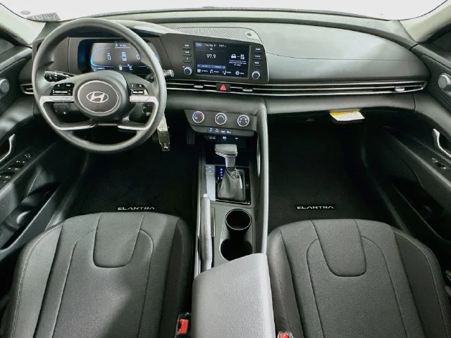 New 2026 White Hyundai SE image 13