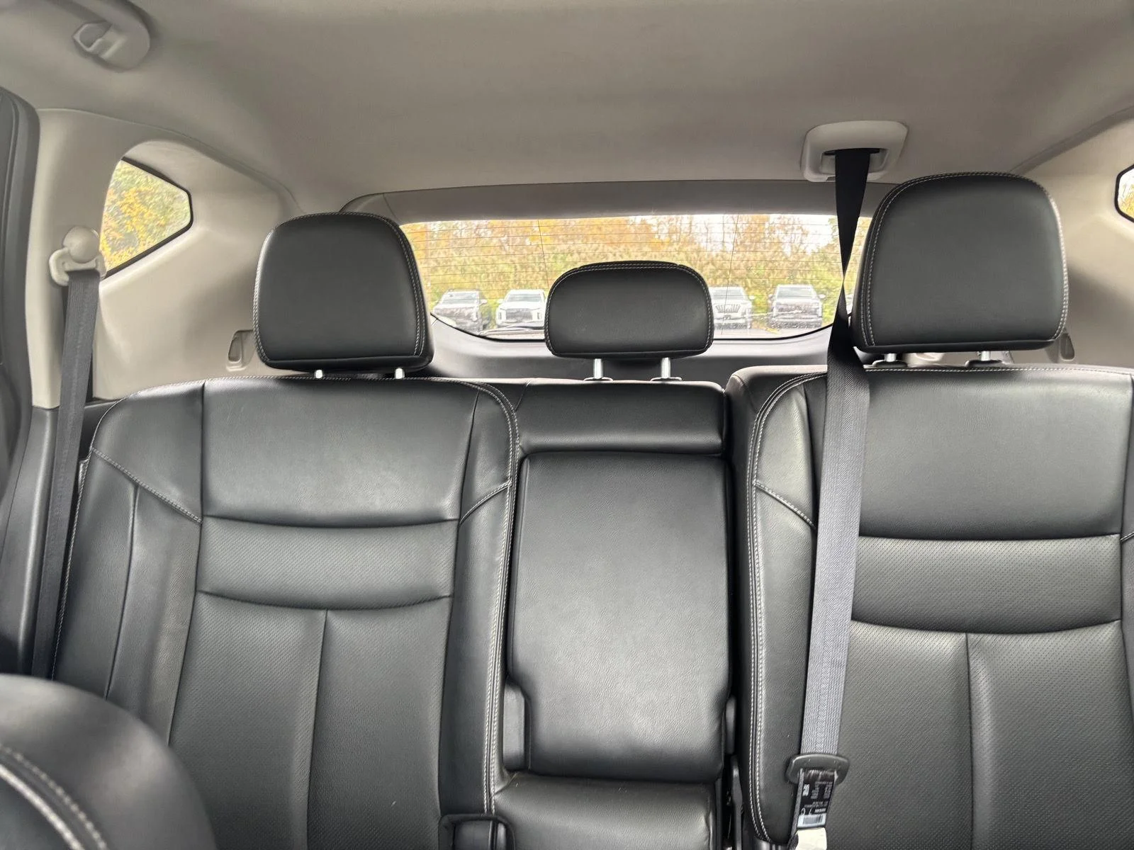 Used 2022 Boulder Gray Pearl Nissan SL image 19