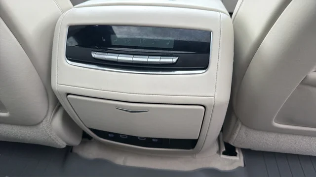 2021 Cadillac Escalade ESV Sport Platinum - Photo 26