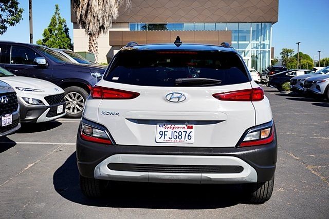 Used 2023 Silver Hyundai SEL image 8
