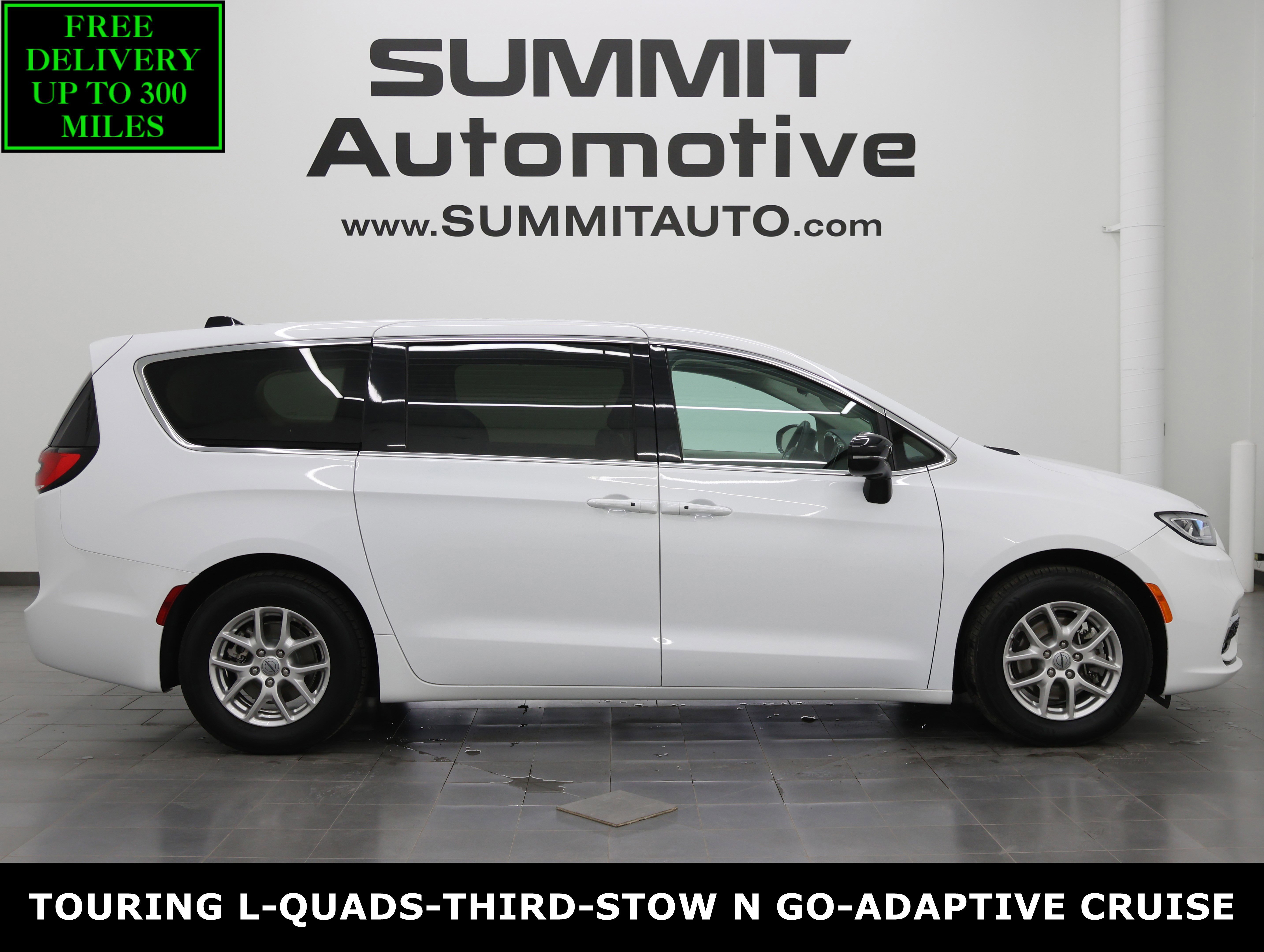 Used 2024 Bright White Clearcoat Chrysler Touring L: TOURING L-STOW N GO-QUADS-THIRD-ADAPTIVE CRUISE-1 OWNER image 1