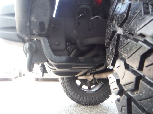 Used 2018 Red Jeep Unlimited Sport image 14