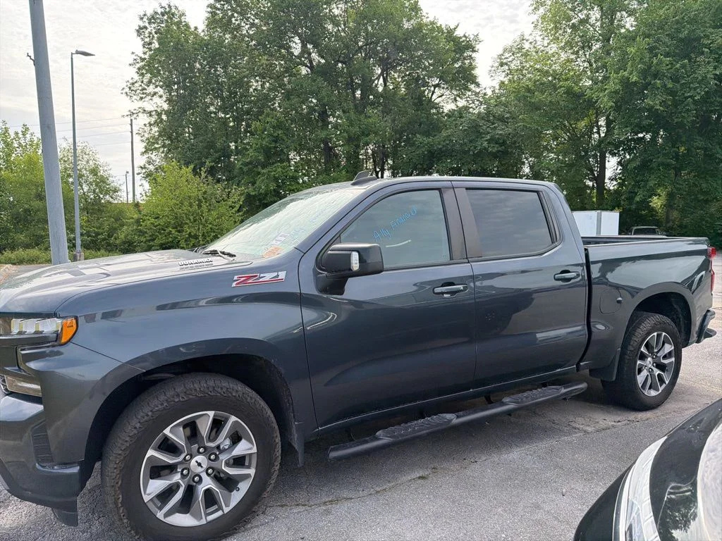 Used 2022 Gray Chevrolet RST image 7